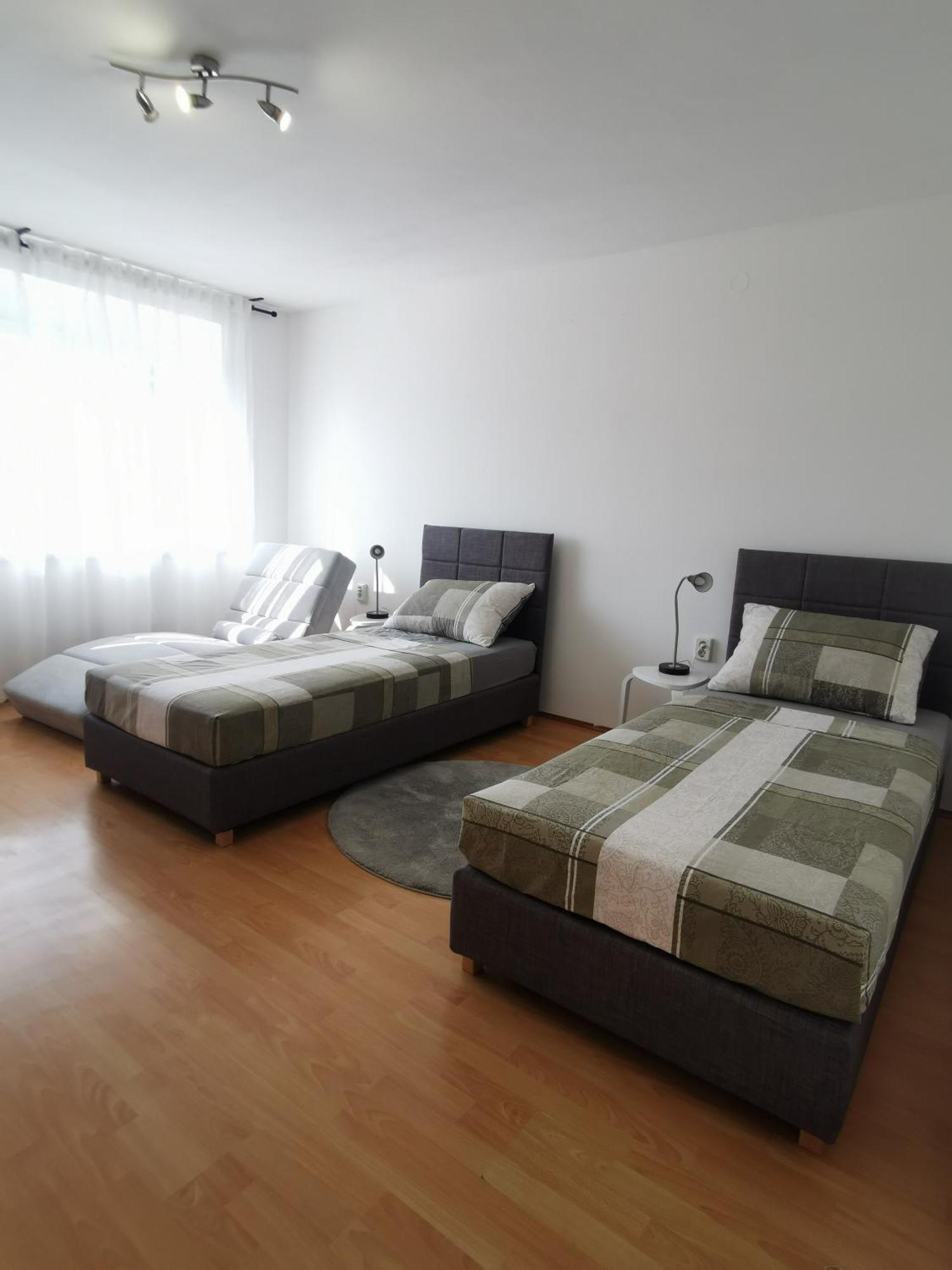 Apartment Tonio - Right On The Main Square Gospić Exterior foto